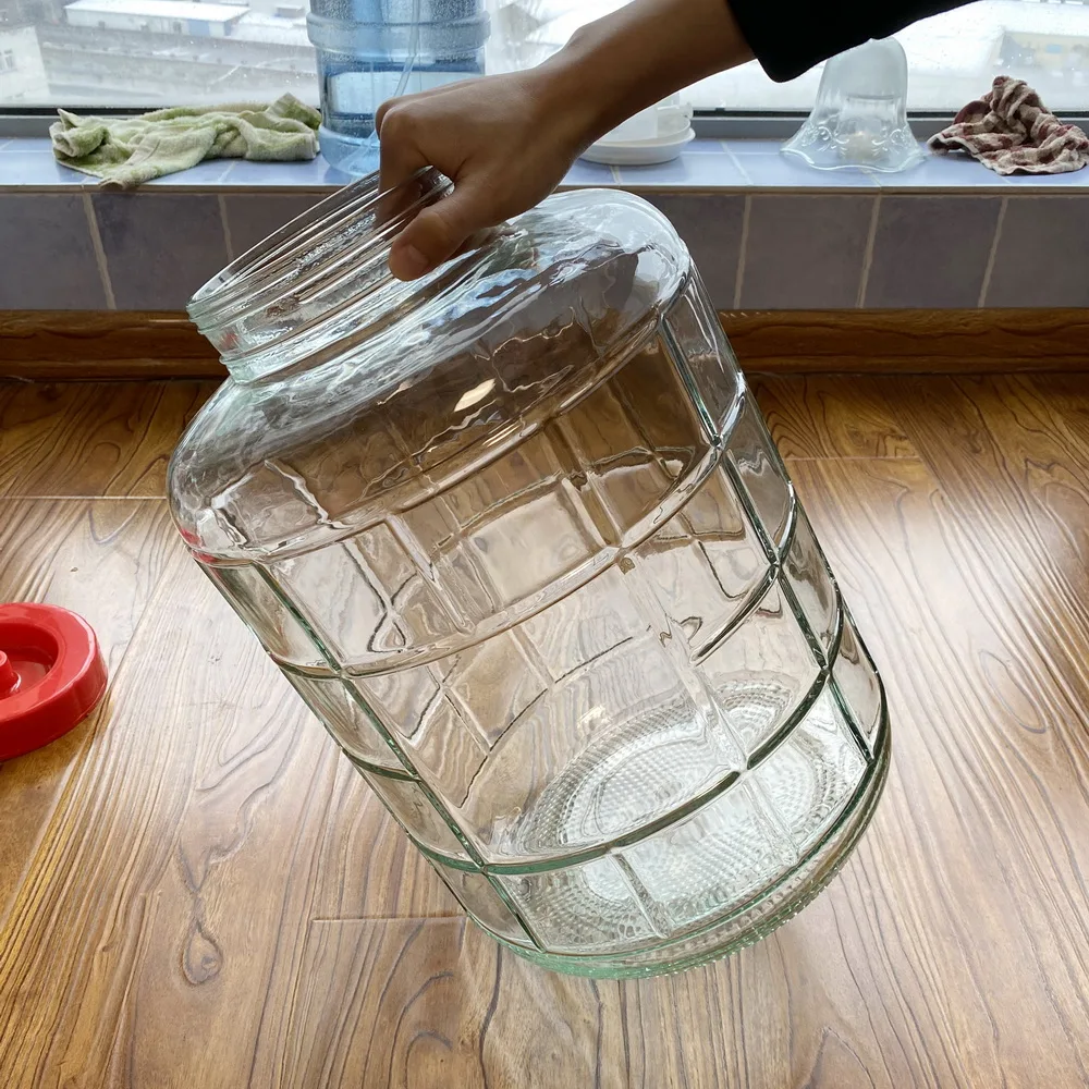 28L  empty big glass tank for vegetable and fruit  Fermentation pot with clear glass material  food storage jars bulk sale