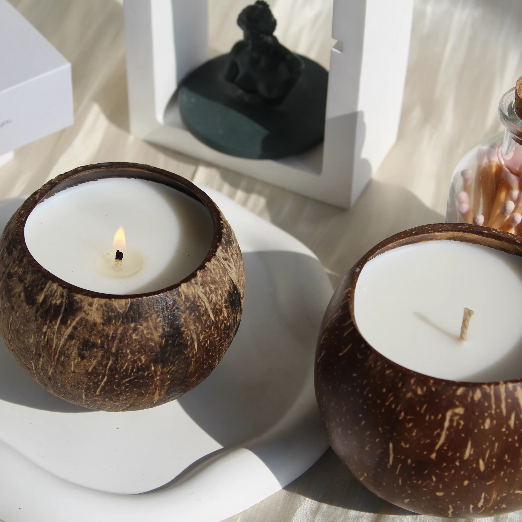 Handmade Eco-Friendly Coconut Shell Bowl Scented Candles Natural Soy Wax Oil Creative Gift Weddings Christmas Easter Diwali Bulk