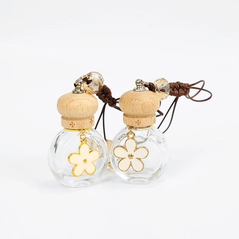 Wholesale 8ml Empty Air Freshener OEM Logo Round Wooden Glass Aroma Bottle Vent Car Diffuser Perfume Bottle