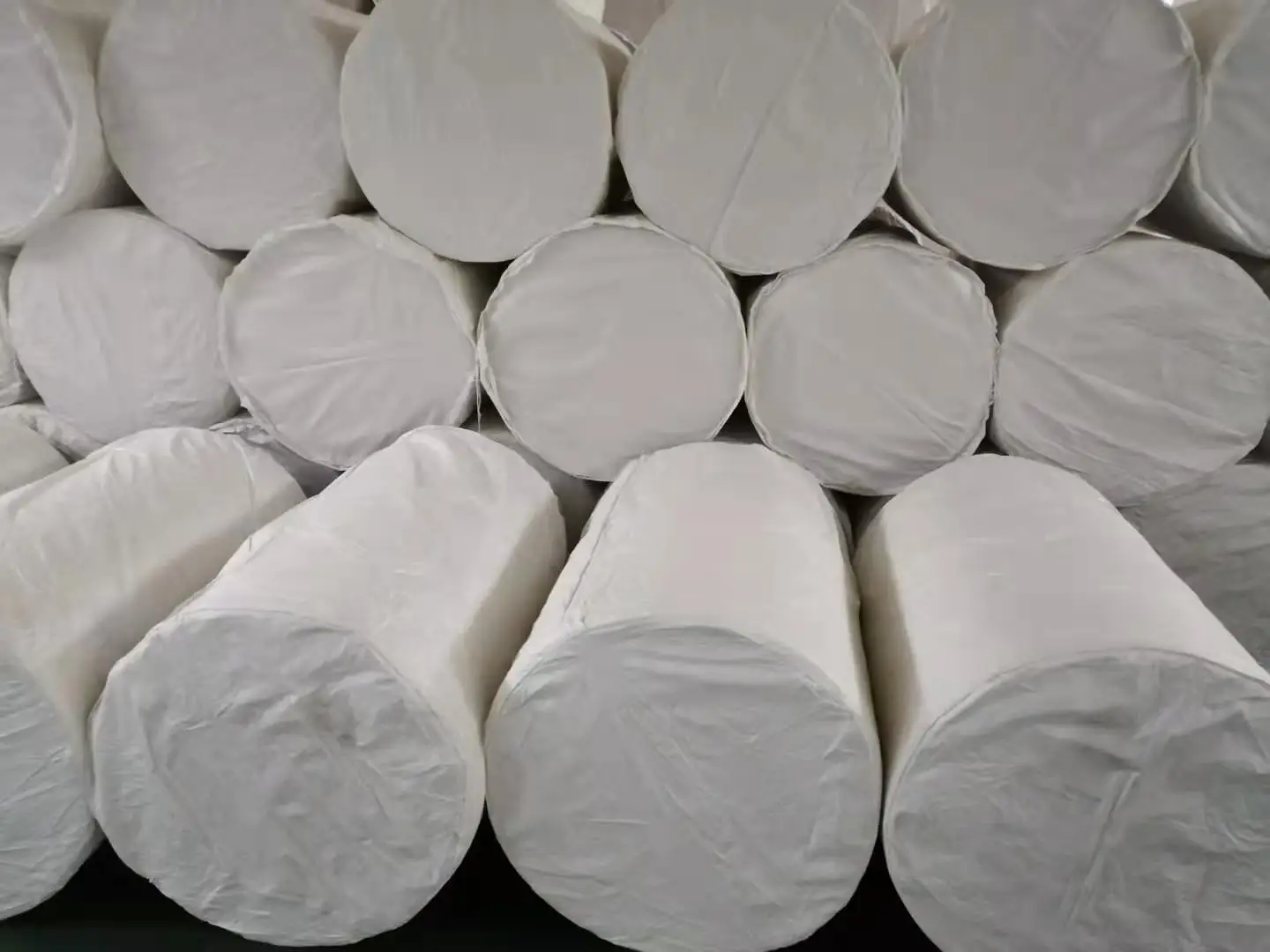 Manufacturer Customized Non woven Fabric Spunlace Jumbo Roll Embossed Nonwoven Fabric For Making Wet Wipes