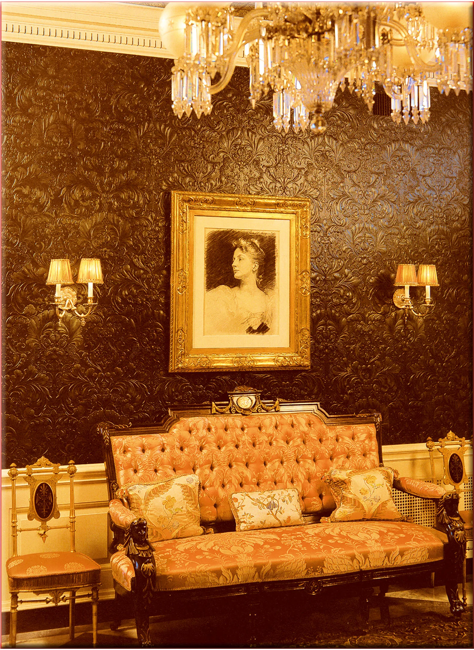 Banruo Artistic Style Plastic Mirror Frame Wall Coating Decoration Plastic Picture Cornice Moulding