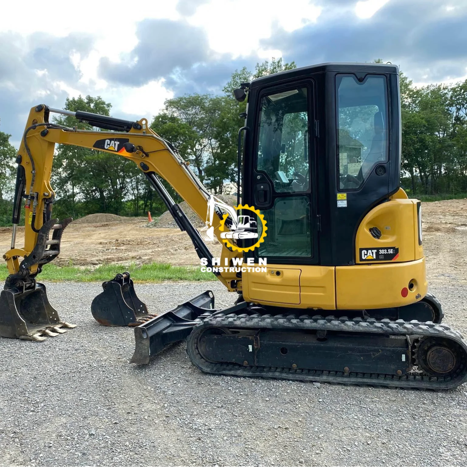 Used 303.5 mini excavator CAT, CAT 303.5 303 304 305.5 305 306 307 308 excavator with side swing arm, retro excavadora CAT 303