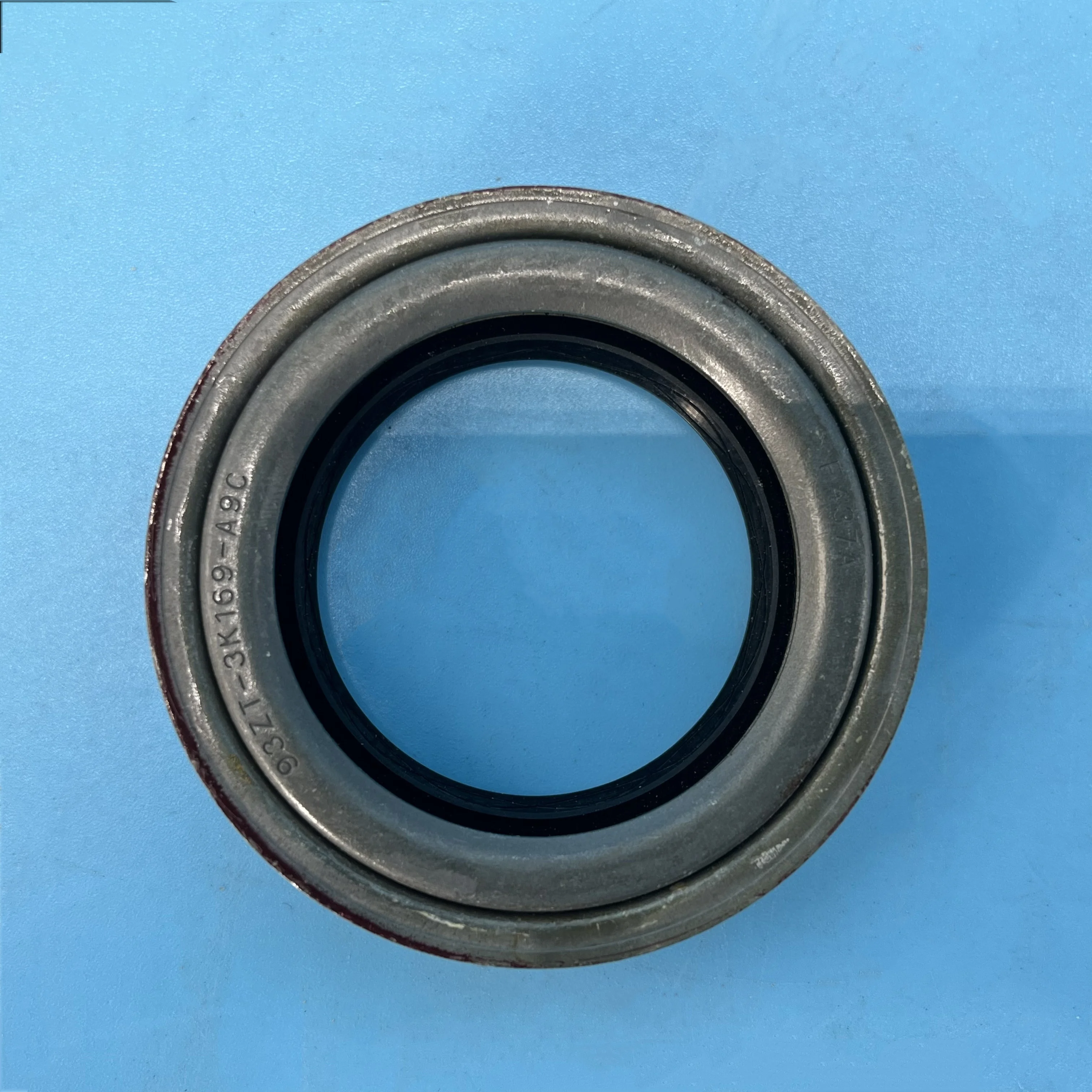 93ZT 3K169A9C good quality Differential Oil Seal with seat For JMC transit yusheng