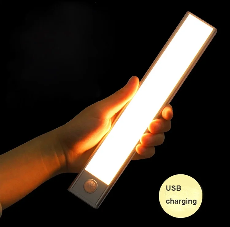 High quality  PIR motion sensor light 800mA 3.2W high luminous night light  with lithium battery