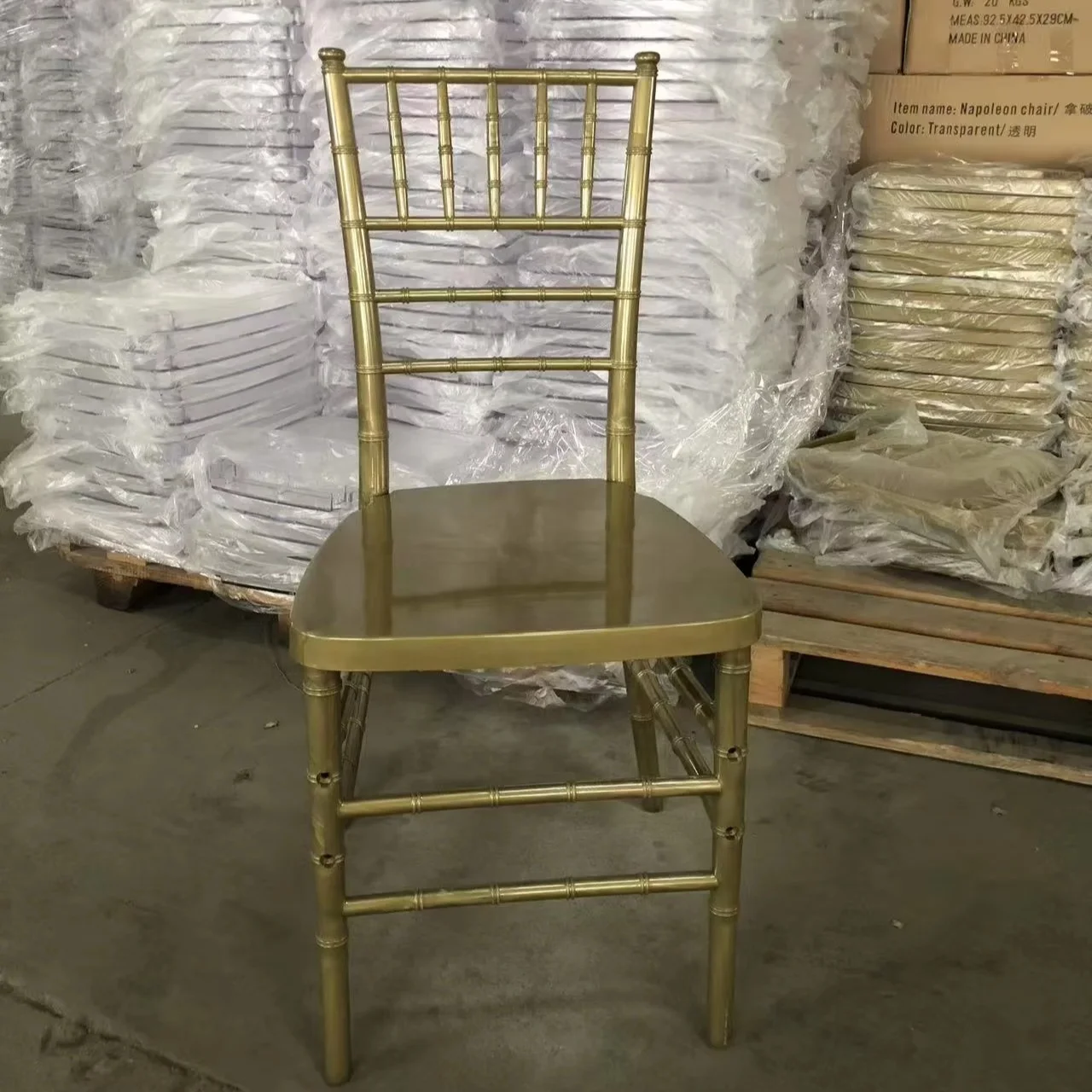 Лидер продаж дешевый стул chiavari из каучука Тиффани золотого и серебряного цвета гостиничный