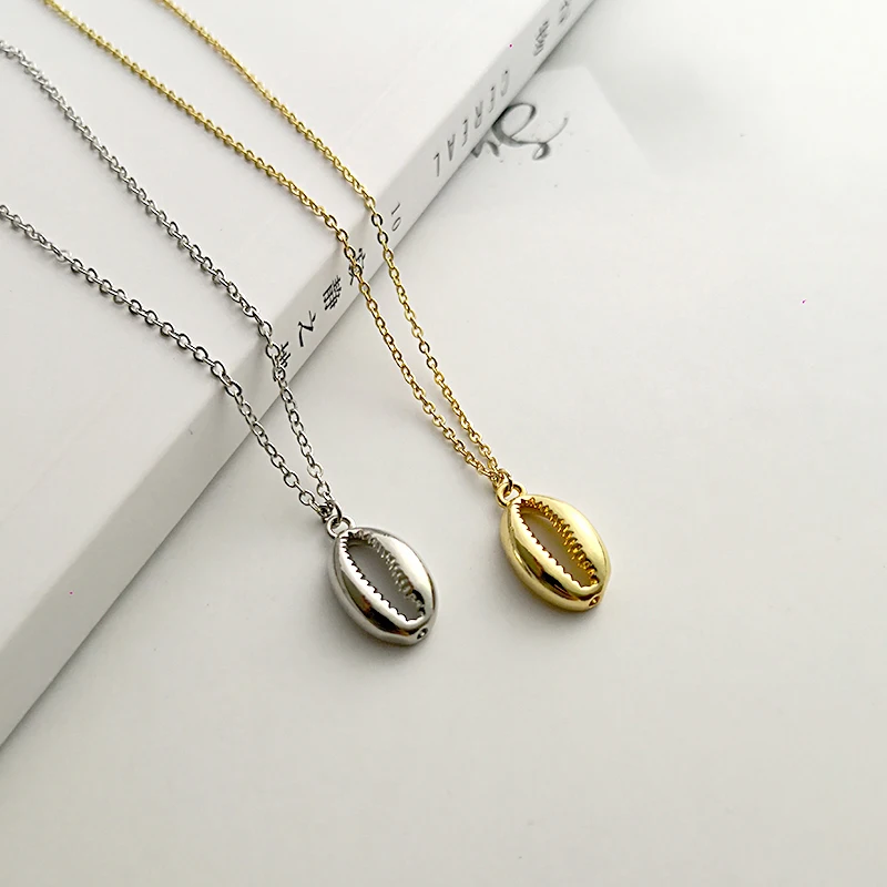 Simple Copper Shell Millet Shape Pendant Necklace Women Unique Sea Shell Cowrie Thin Chain Choker Ocean Summer Jewelry Wholesale