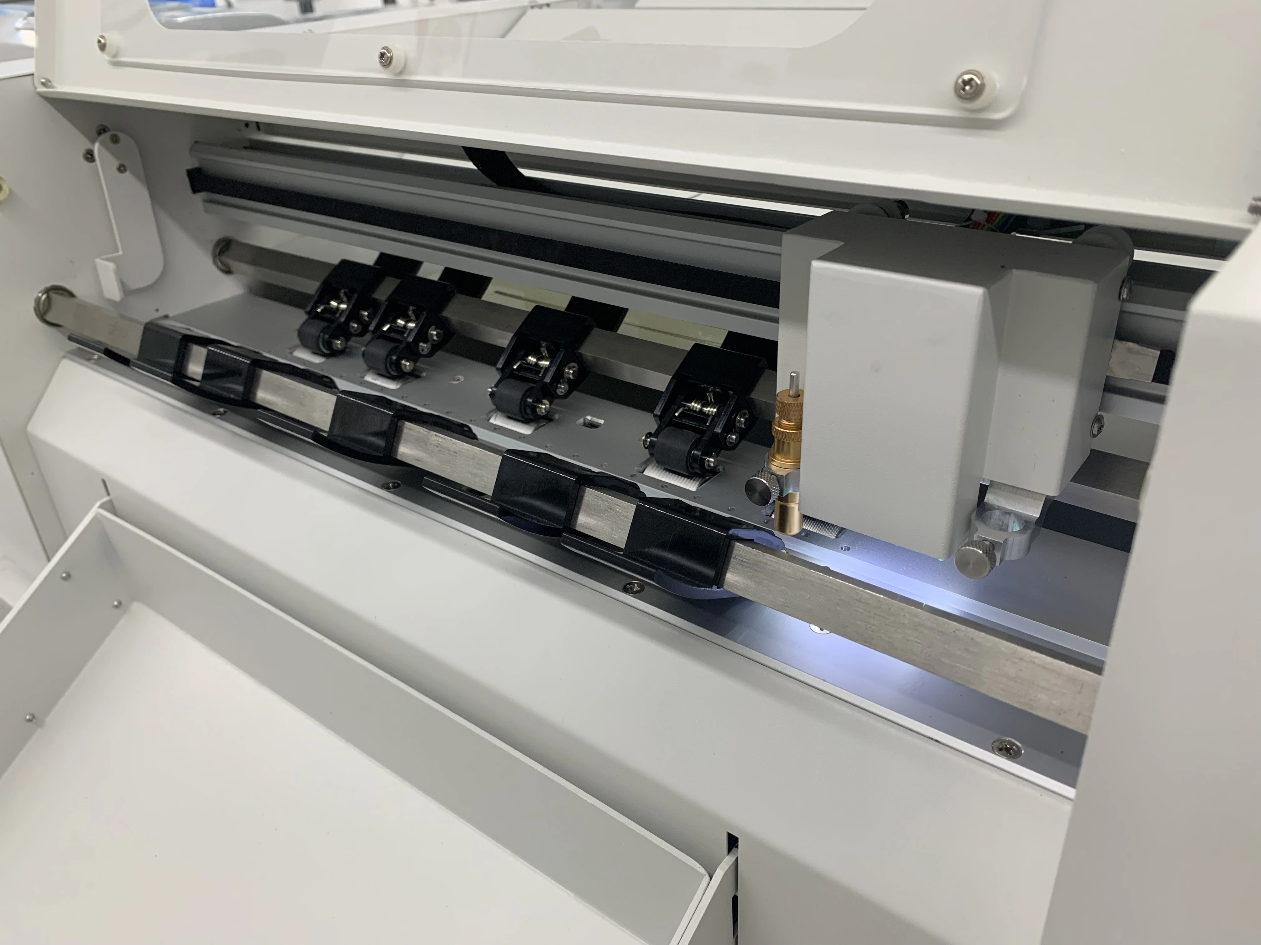 BascocutVery Fast Servo Motor A3+ Multi Sheet Label Cutter Auto Feed Paper Cutter Plotter Two Head Cutting Machine