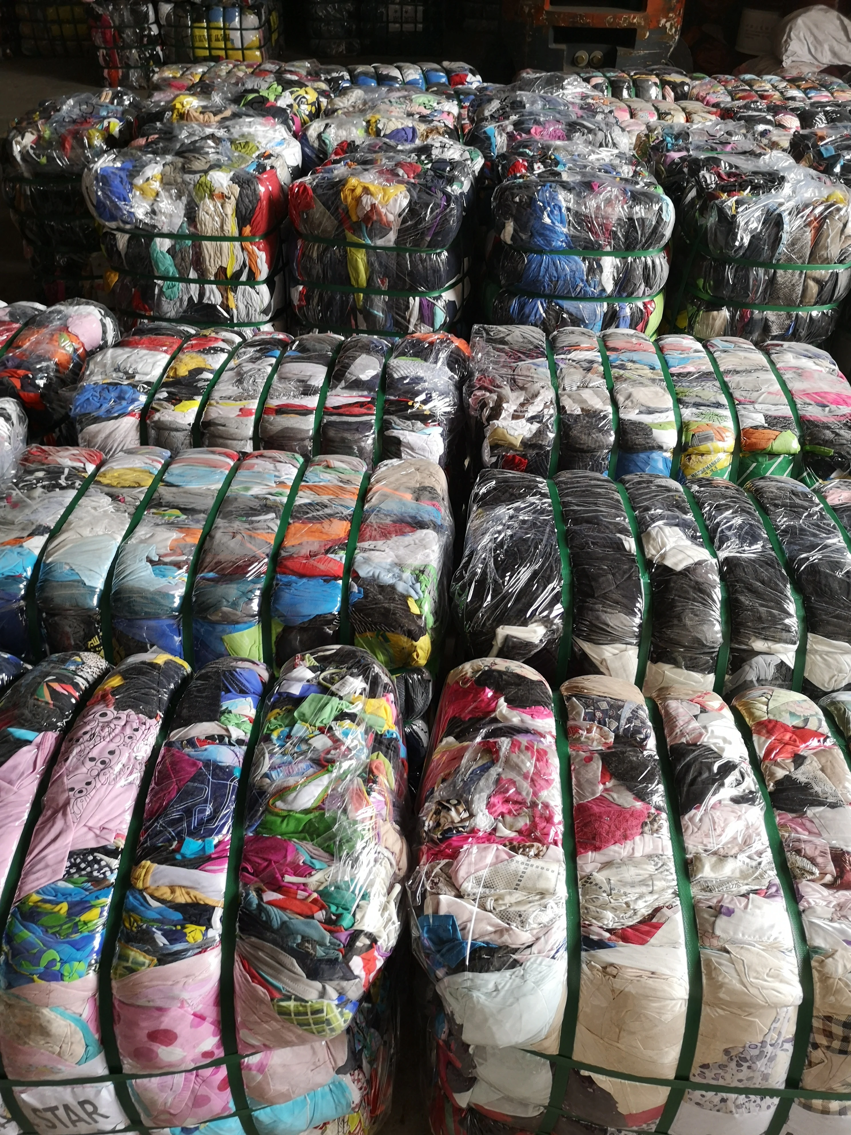 us uk  used clothing neat secocnd hand clothes