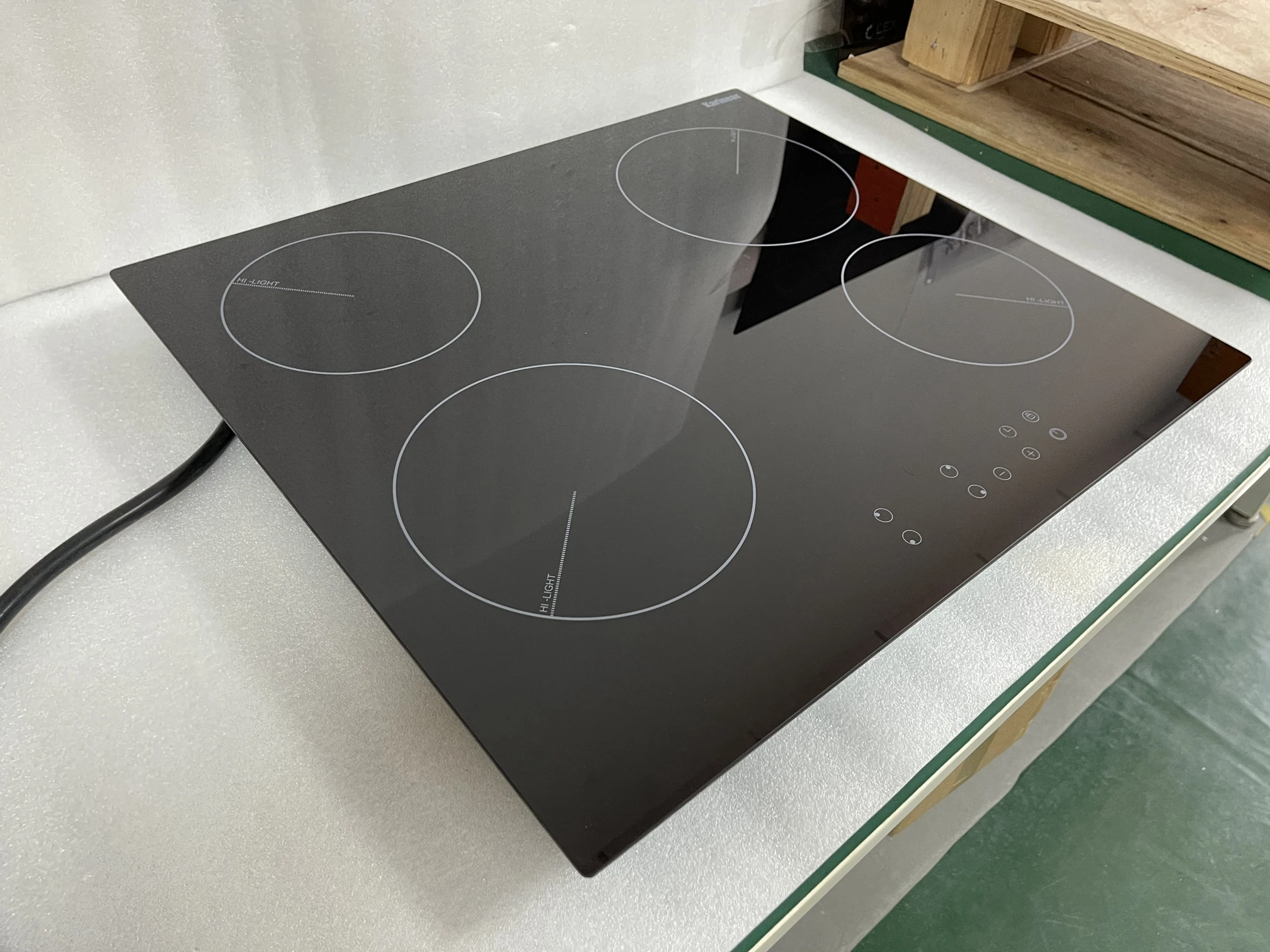 New Design Knob Touch Ceramic Hob Home Appliances Electric Stove  with 4 Cooking Zones 60cm Kitchen Hob Infrared cooker