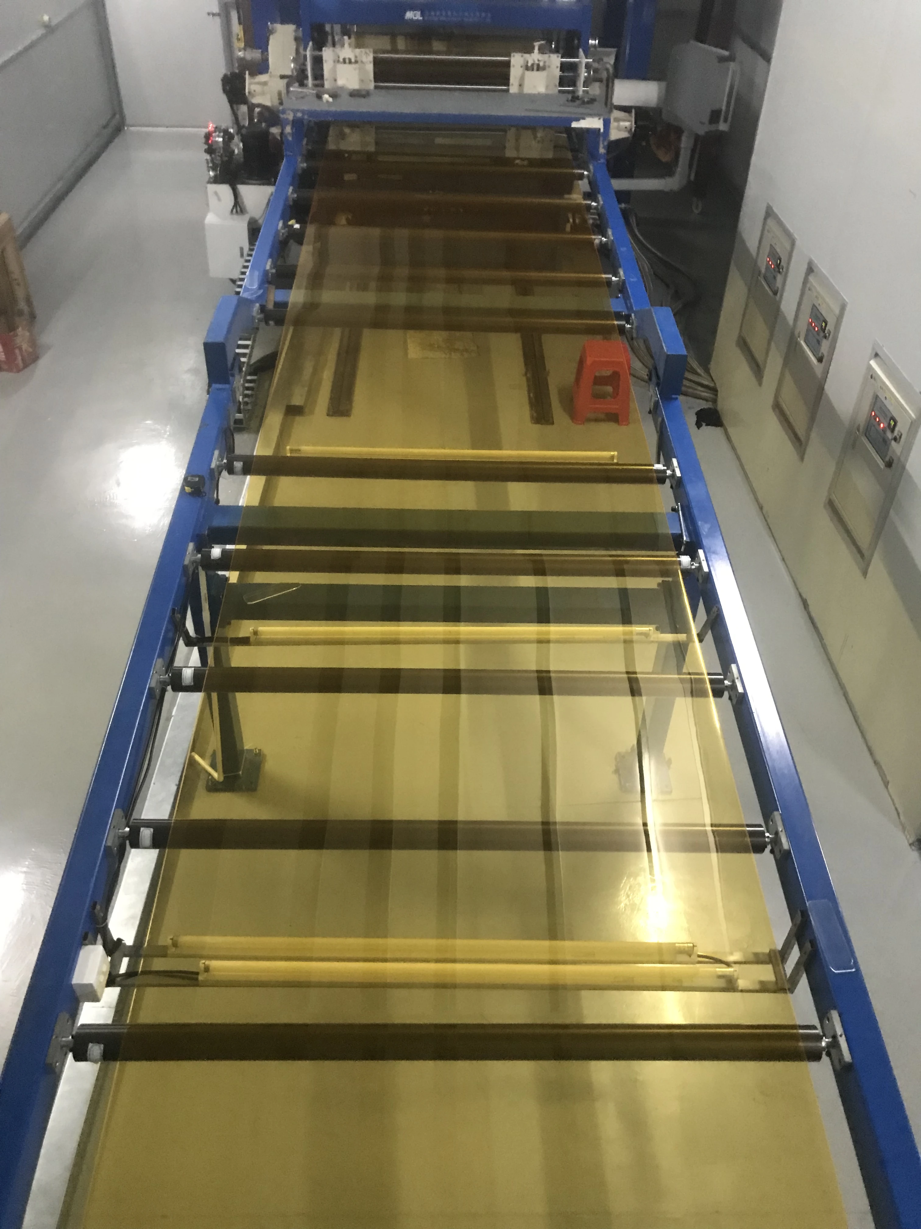 Self Adhesive 4ft x 8ft Cast Gold Mirror Acrylic Pmma Sheet Rose Gold Mirror Acrylic Plastic Sheet