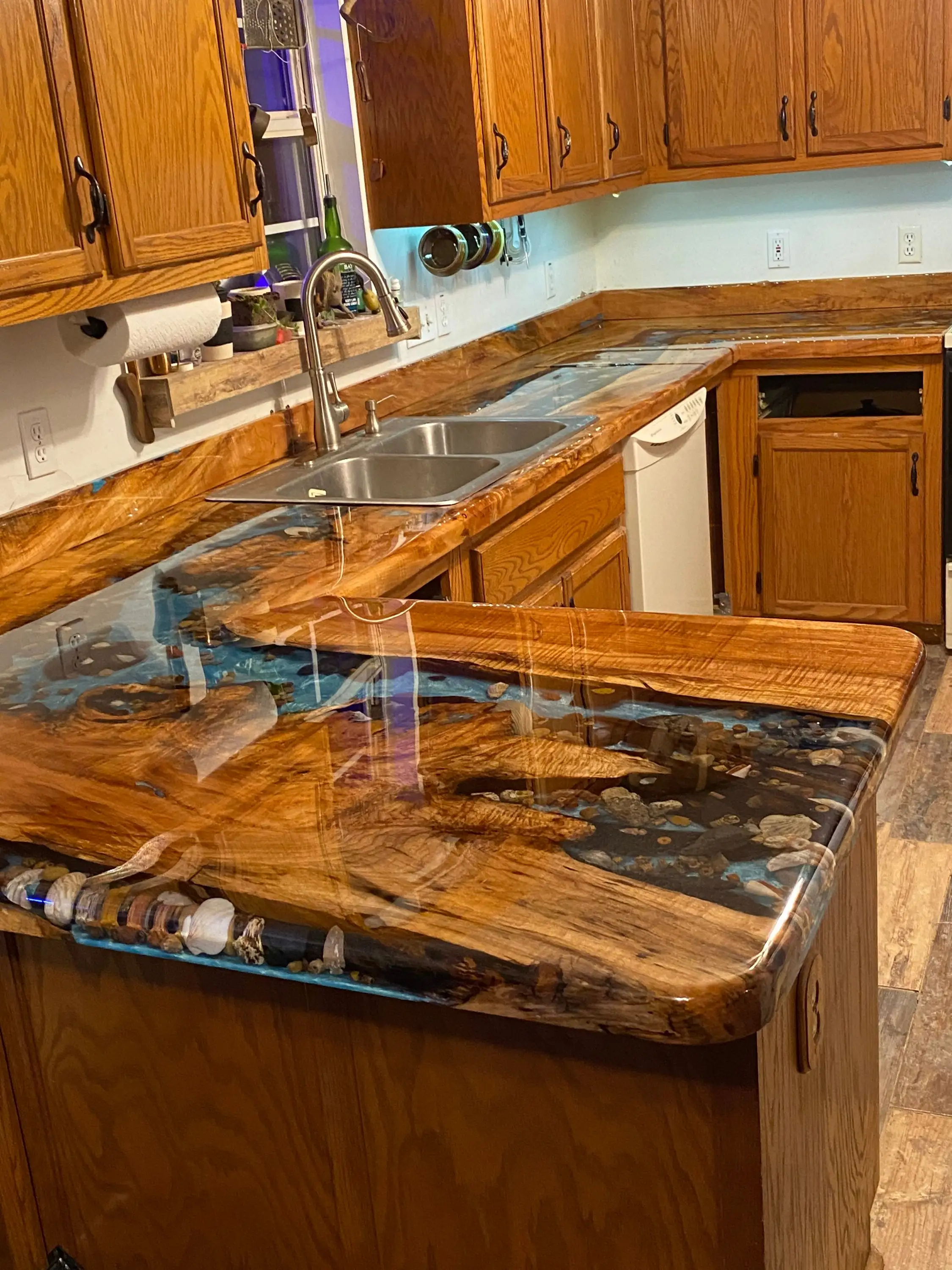 High Gloss Countertop Art Resin Scratch-resistant Self-leveling Epoxy Resin for Kitchen Tabletop