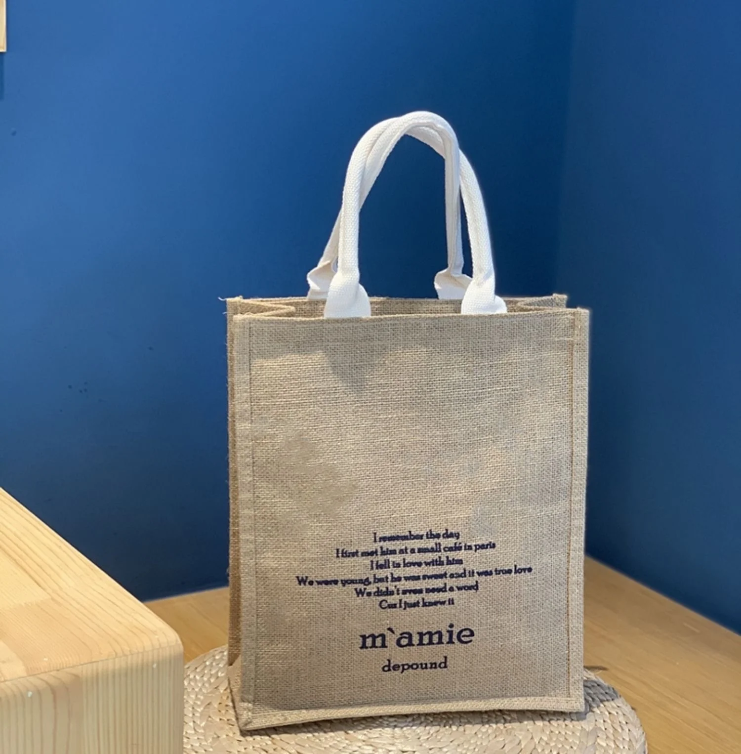 Wholesale Grocery Natural Reusable 100% Burlap shopping Jute Tote Bags with Soft Cotton Long Handles with zipper