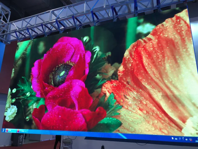  Модули полноцветных светодиодных панелей дисплея SMD2121 HD P4 для