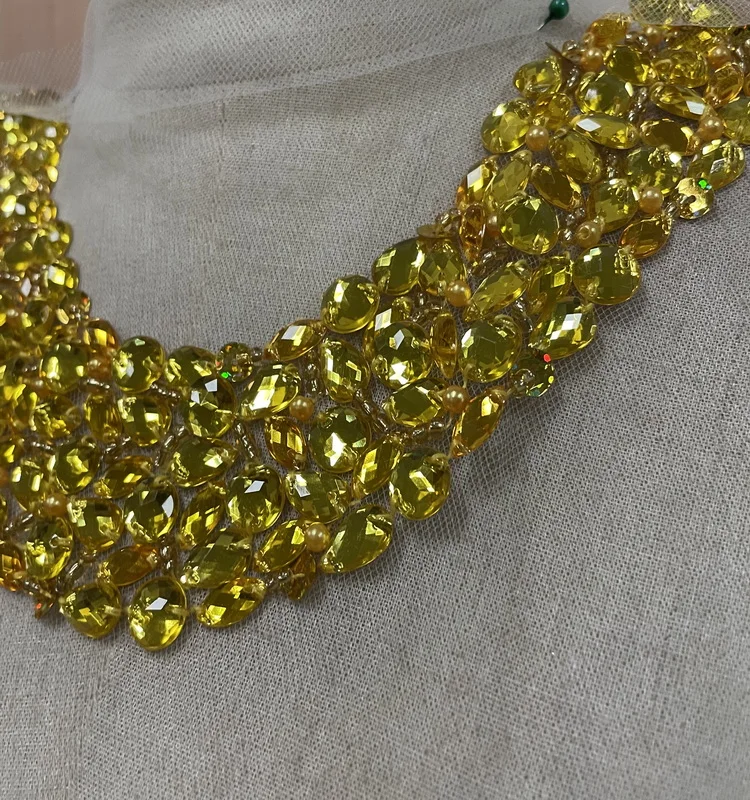 Round neck hot diamond applique hand stitched mesh flower piece beaded sequins clothing  wedding dress decorative accessories