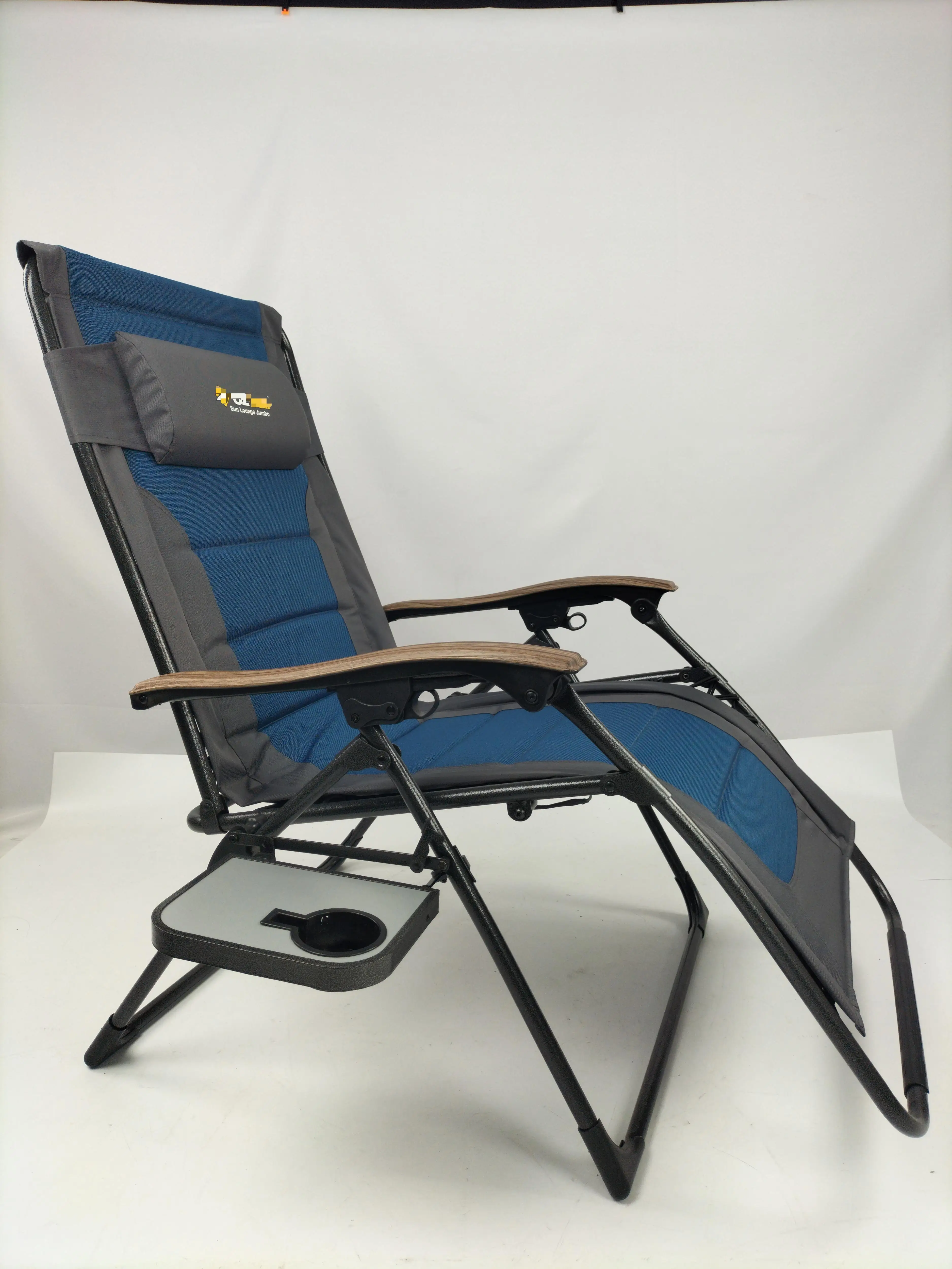 WOQI Modern Outdoor Zero Gravity Padded Reclining Beach Chair Stainless Steel Iron Folding Garden Dining Kitchen School gym park