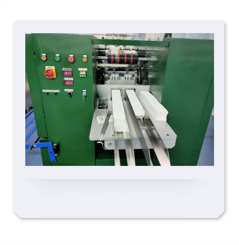 Good technology production gauze sponge folding machine with unfold edge gauze medical machine