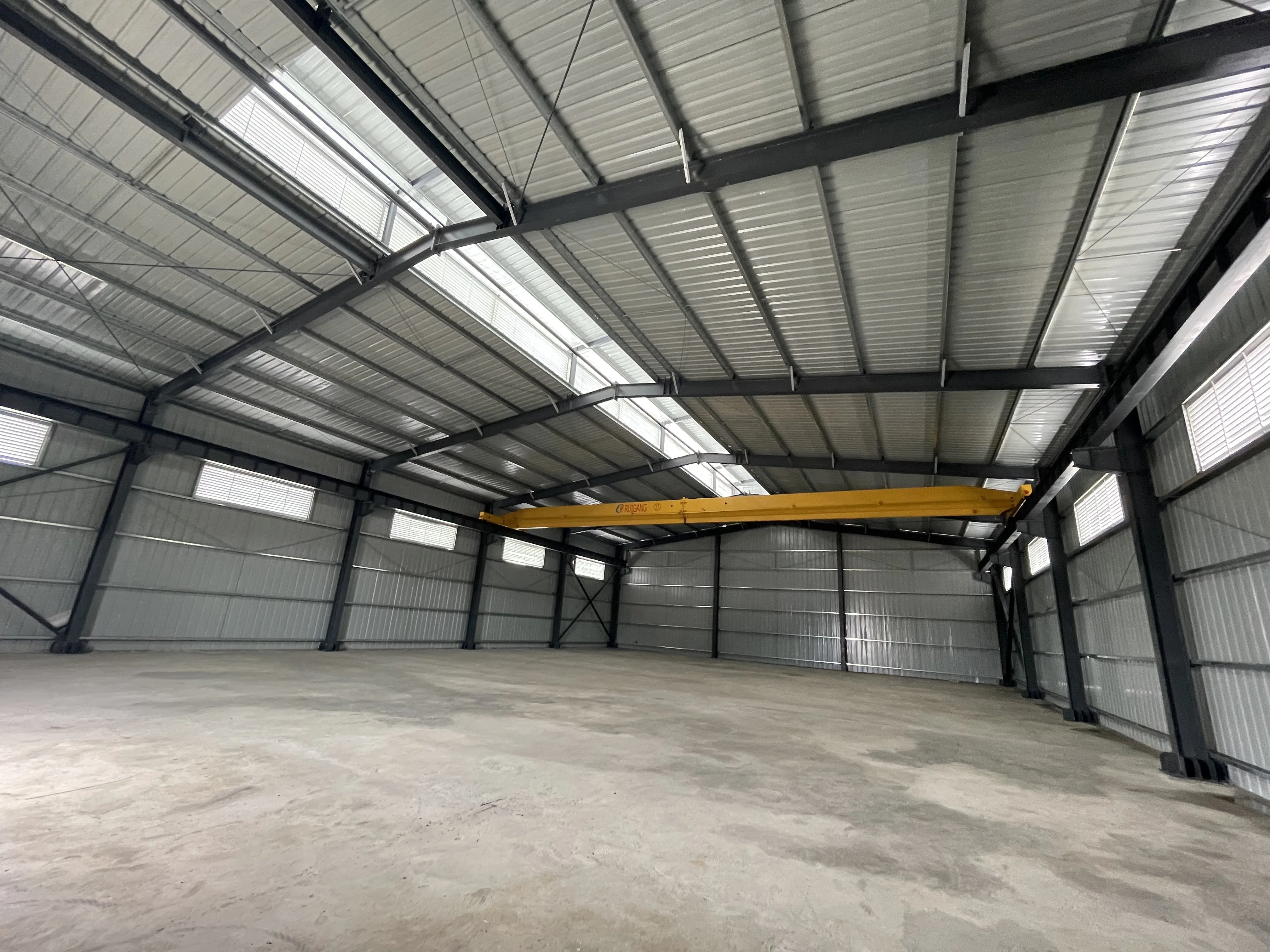 Low Price Prefabricated Steel Structure 1000 Square Meter Building Warehouse for Sale