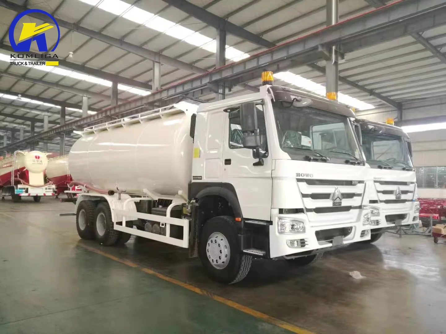 New SINIOTRUK HOWO 6x4 10 Wheeler Water Sprinkler Truck Water Tanker Truck 20cbm 20000-25000liters  Water Tank Truck