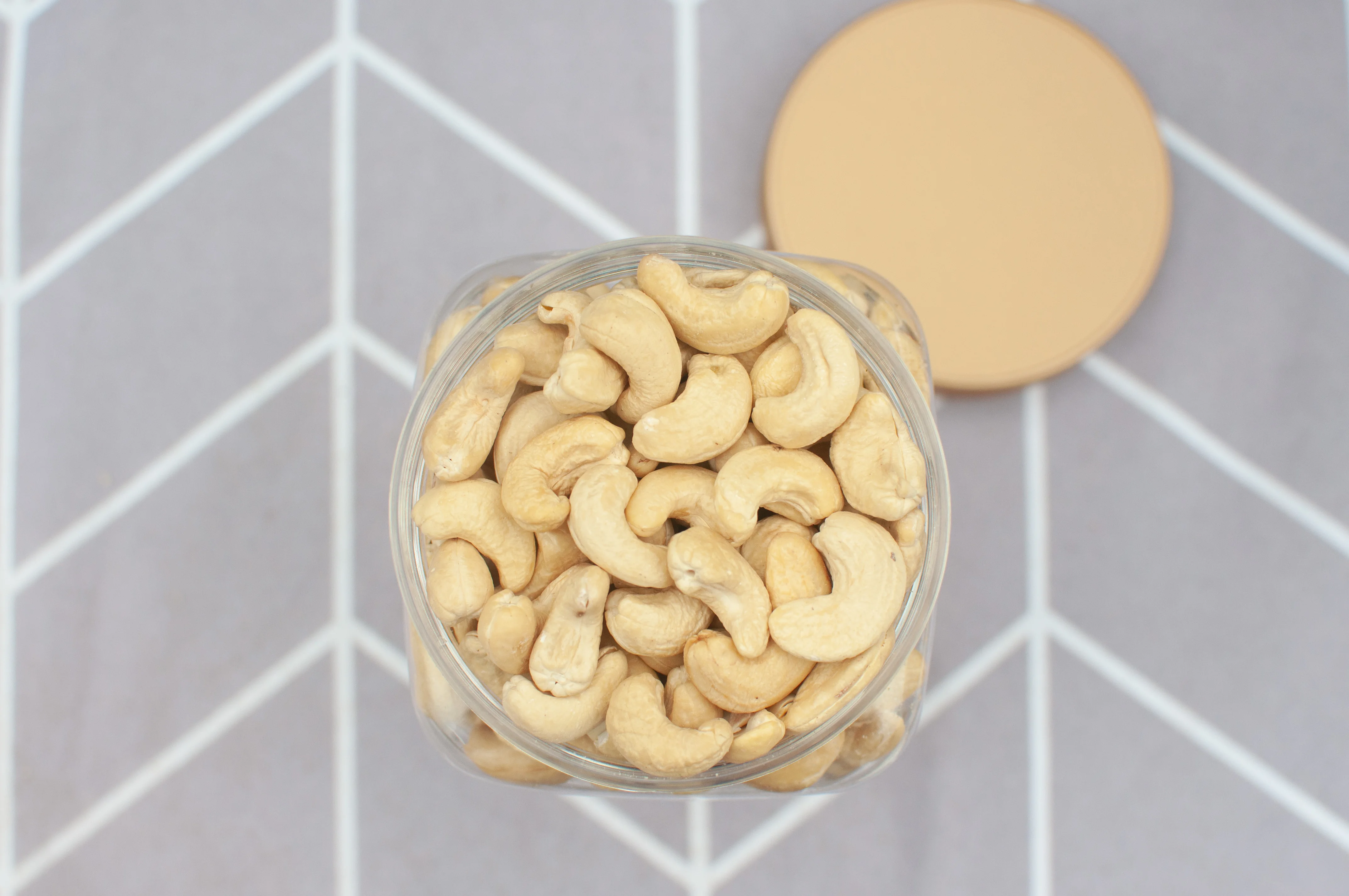 Wholesale Factory Price high-grade Cashew nuts Natural Color All type cashew nuts 20g-500g per bag