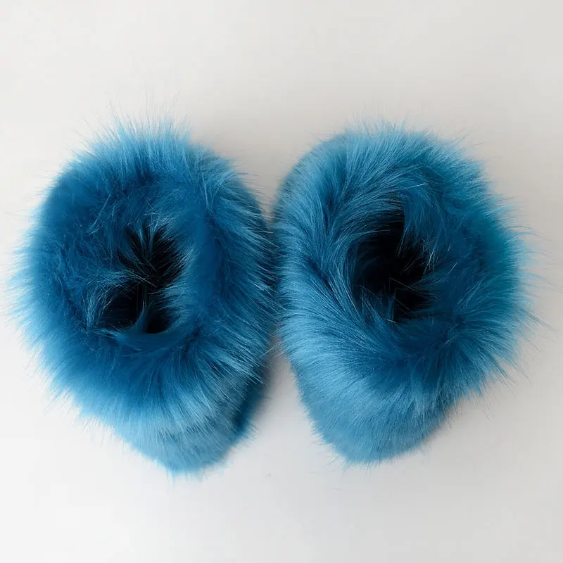 2023 Hot Sale Large Winter Warm Furry Boots Middle Boots Thickened Fur Flat Sole Snow Boots Women Shoes