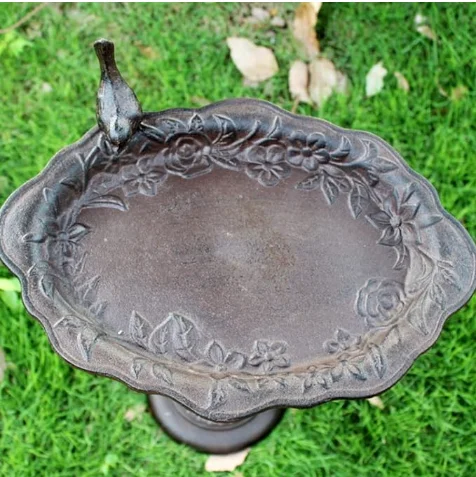 Cast Iron Bird Bath Yard Statue High-Footed Candlestick Bird Food Pot Retro Bird Feeder Garden Courtyard Decor Flower Pot