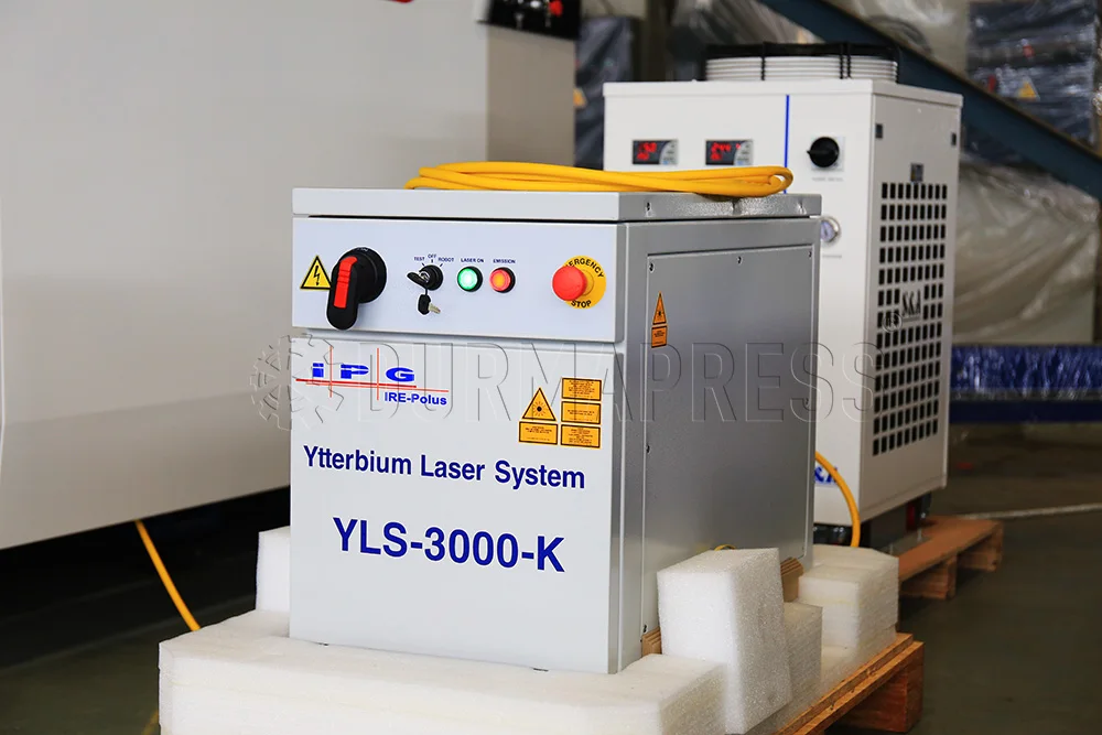 Operate Flexibly BS3015H Exchange Worktable Fiber Laser Cutting Machine