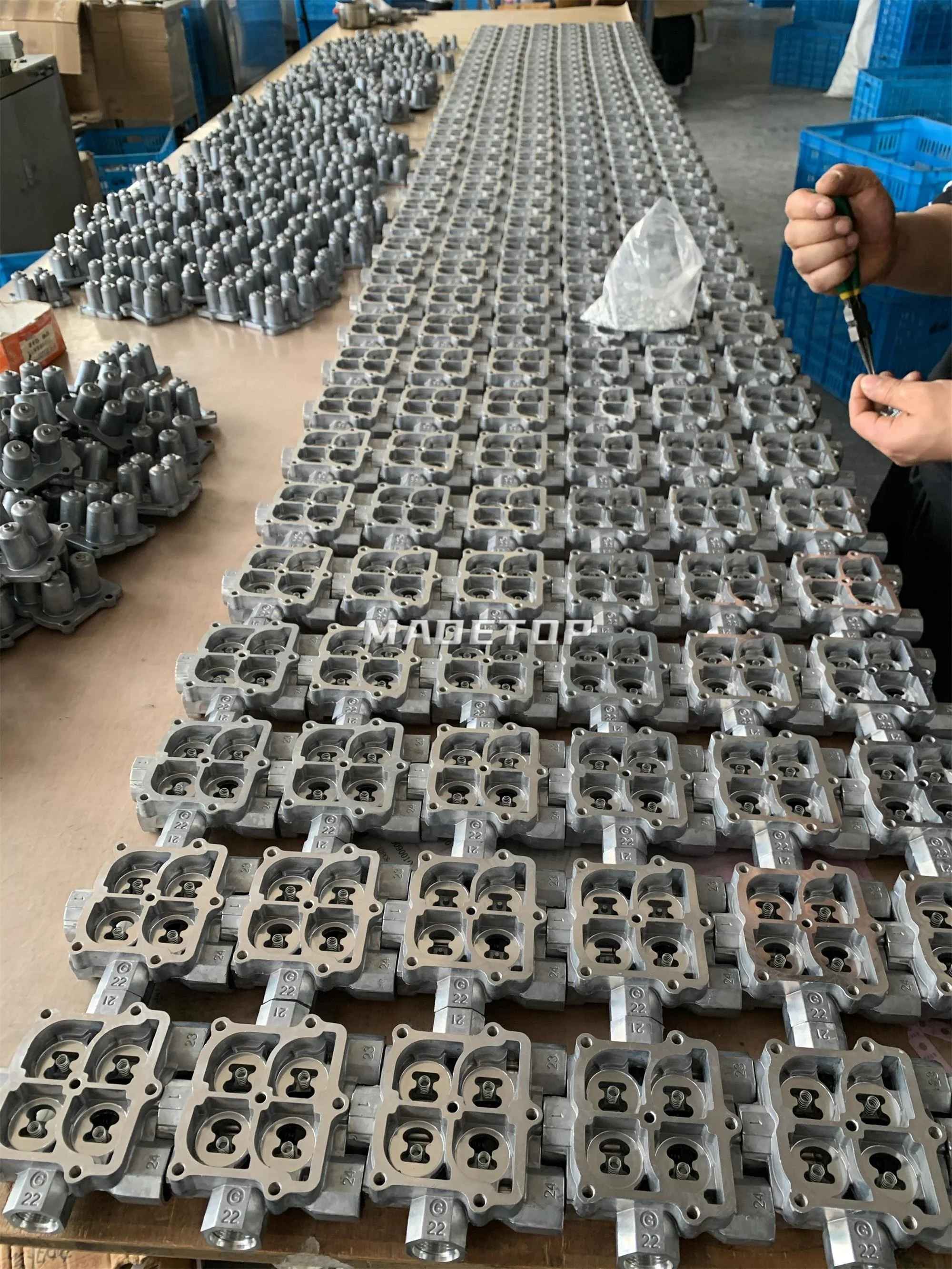 Zhuji Factory Wholesale Truck Parts Air Brake Valve Protection Valve Auto Parts 9347136556 For SINOTRUK