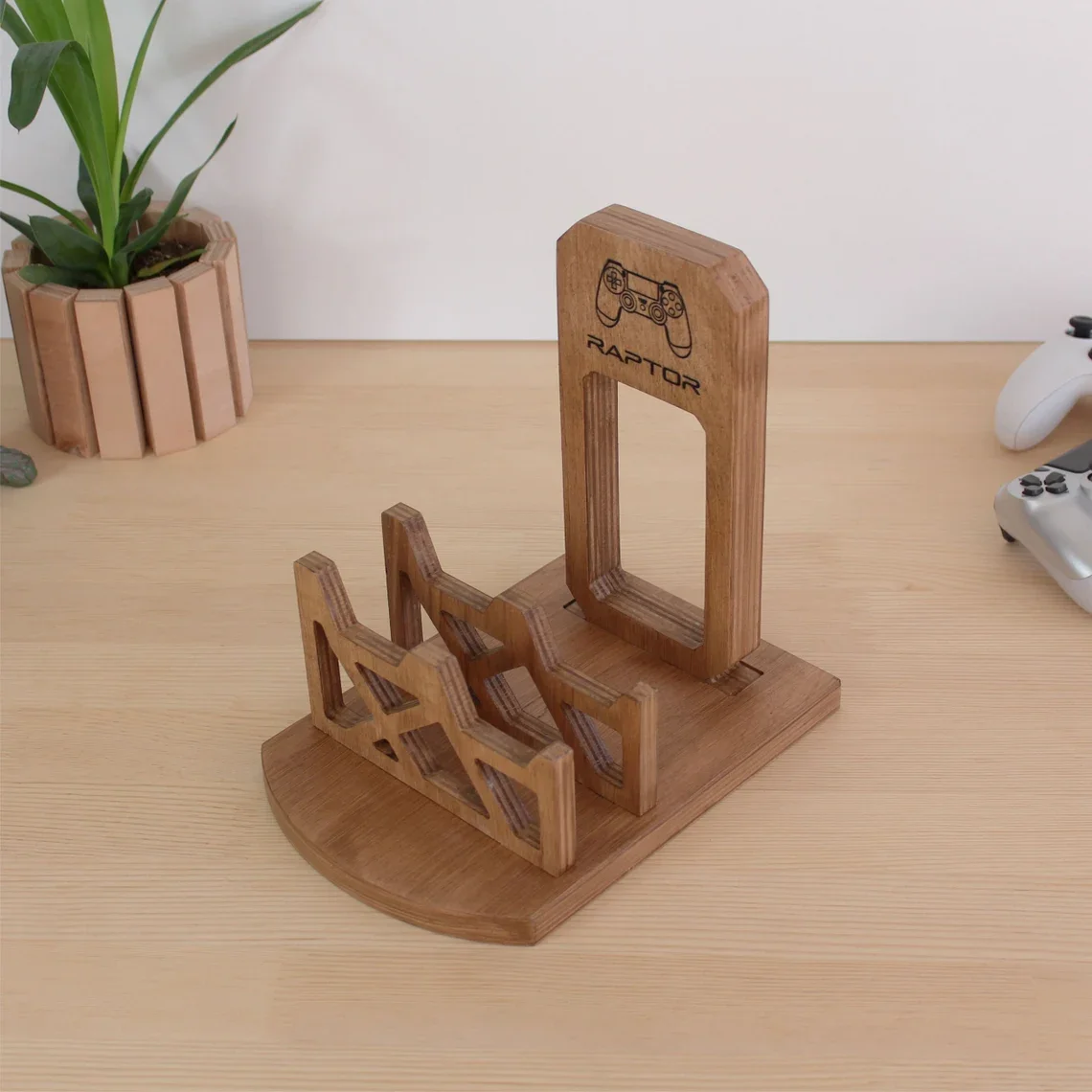 Персонализированная деревянная подставка для геймпада PS5 и Наушников Рождественский подарок парня с гравировкой наушников
