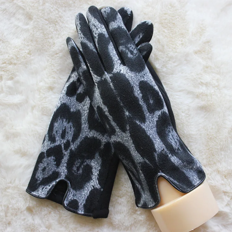 
Wholesalers of new leopard print gloves Instagram wind branch refers to outdoor cycling gloves 