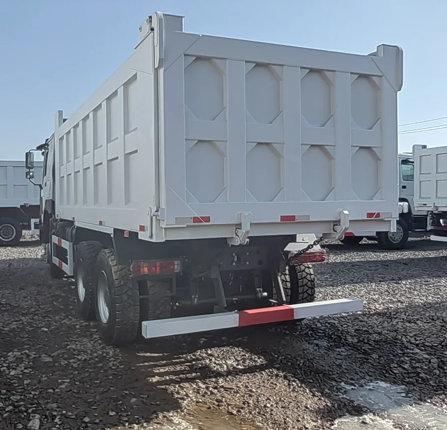 Top quality SINOTRUK HOWO TX 8X4 Dump Truck 12 wheels howo dump truck
