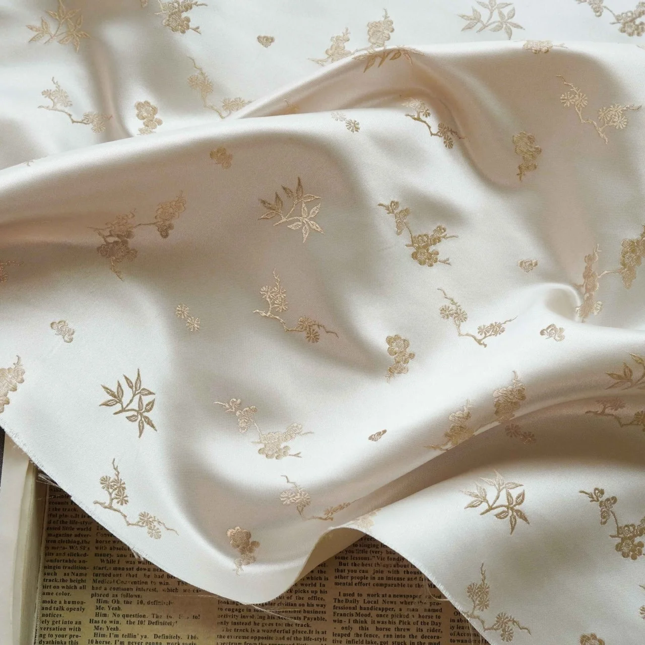 Simple style satin plum blossom cheongsam Hanfu yarn-dyed soft hanging fabric antique fashion