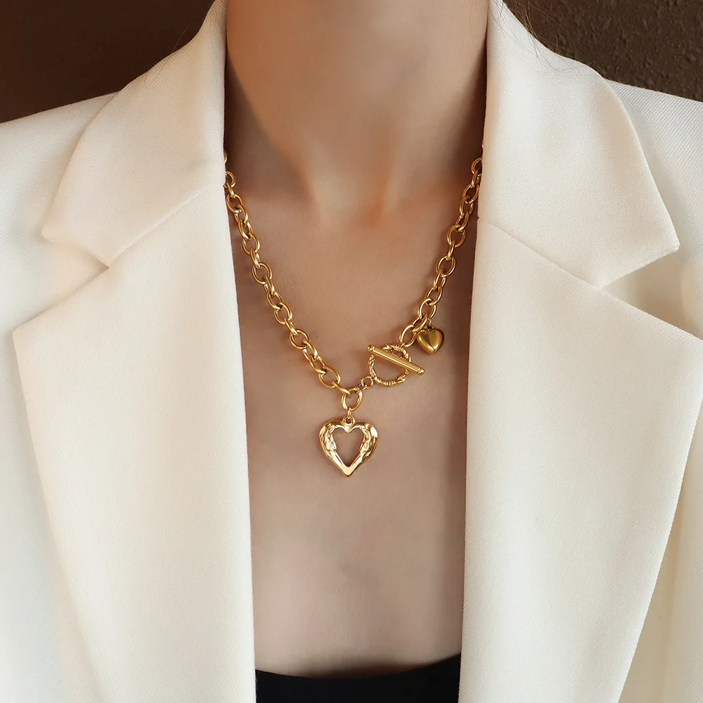 French Ins Style Peach Heart Ot Button Heart Necklace Women Collarbone Chain Jewelry Titanium Steel Necklaces CLASSIC Link Chain