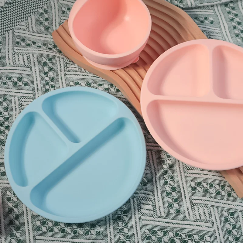 2024 Hot Sale Baby Feeding Set,Baby Silicone Tableware With Spoon And Fork,Baby Bib And Drinking Cup