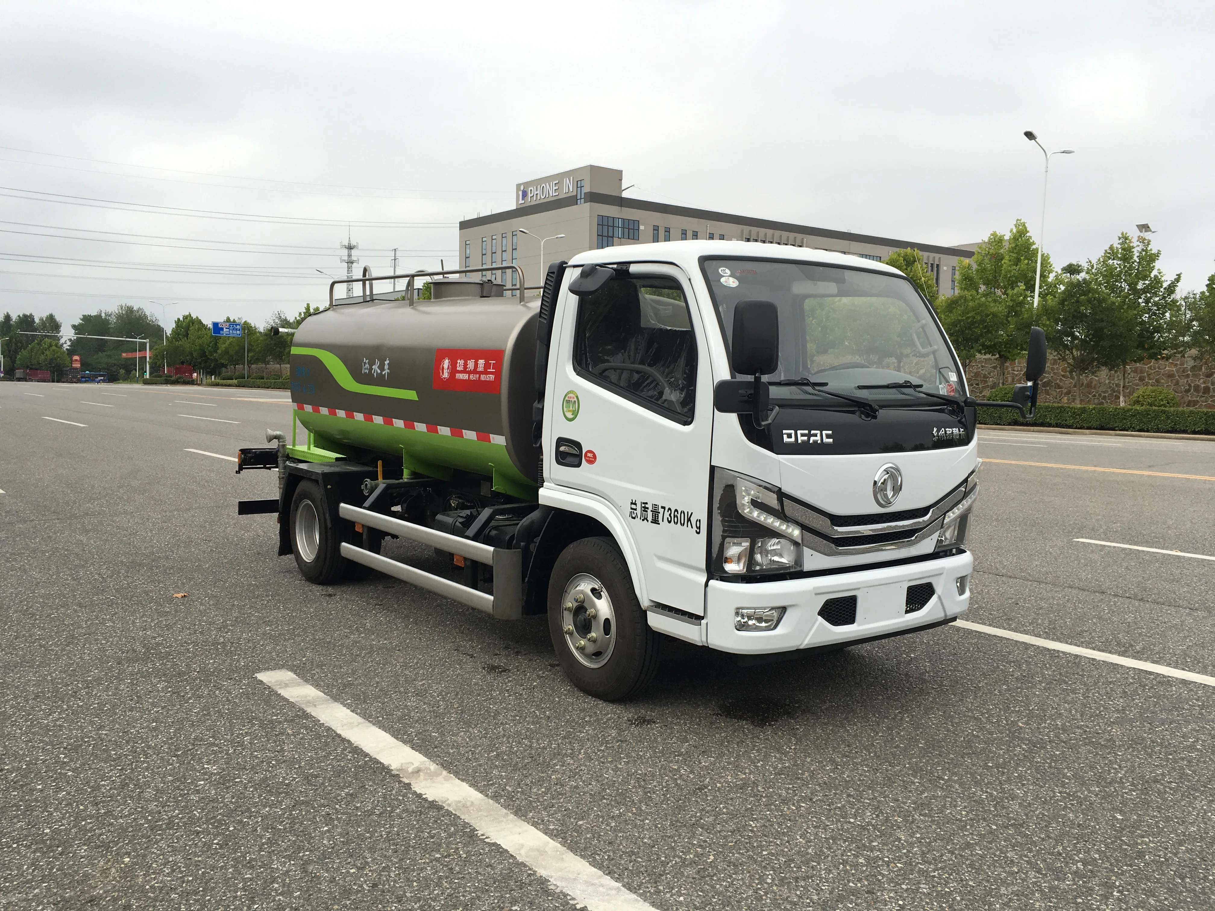 China DONGFENG 7 Ton New Product High Efficiency Water Sprinkles Hot Sale Truck Diesel Stainless Power Tank XSZ5070GSSE6