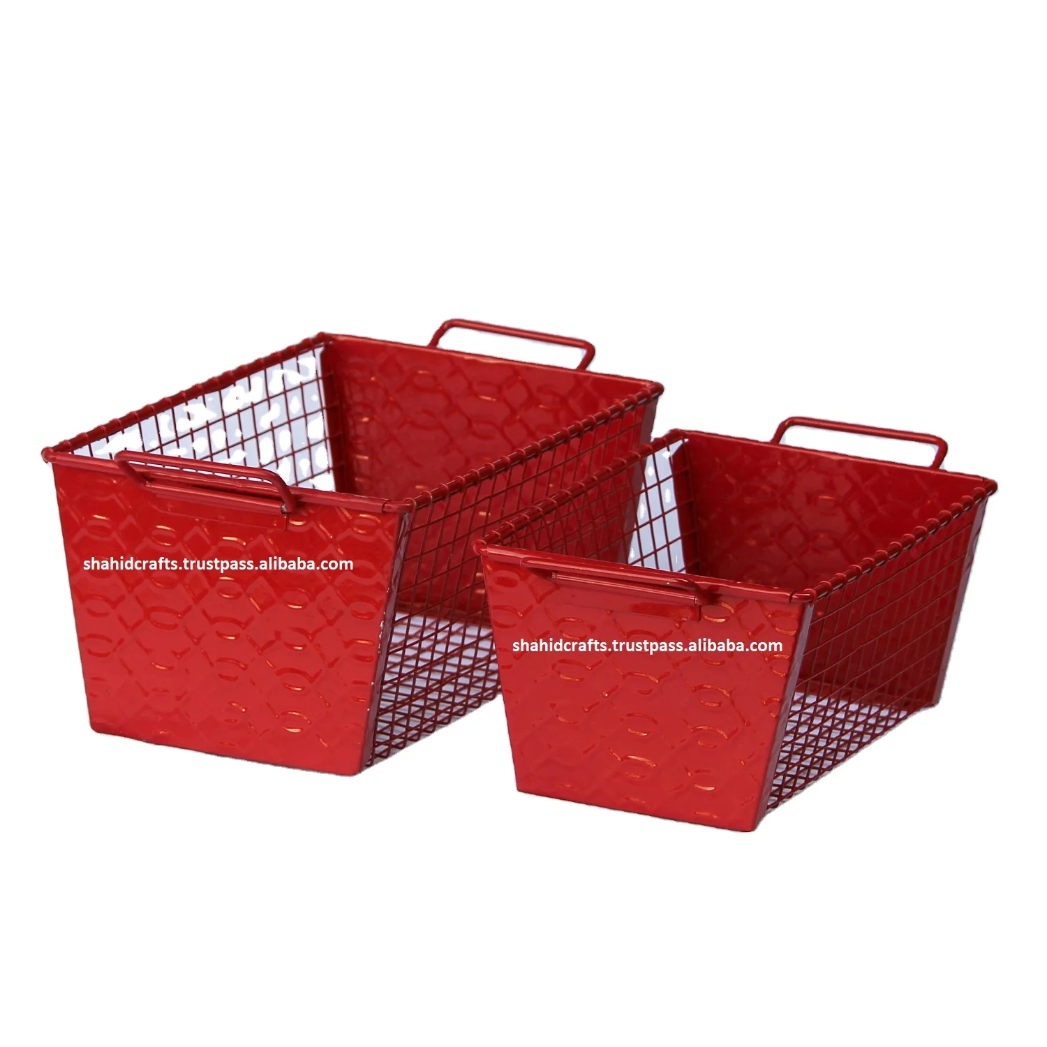 Top Selling New Latest Design Decorative Fruit Storage Basket Metal Basket Set of 2 Manufacturer And Exporter From India.