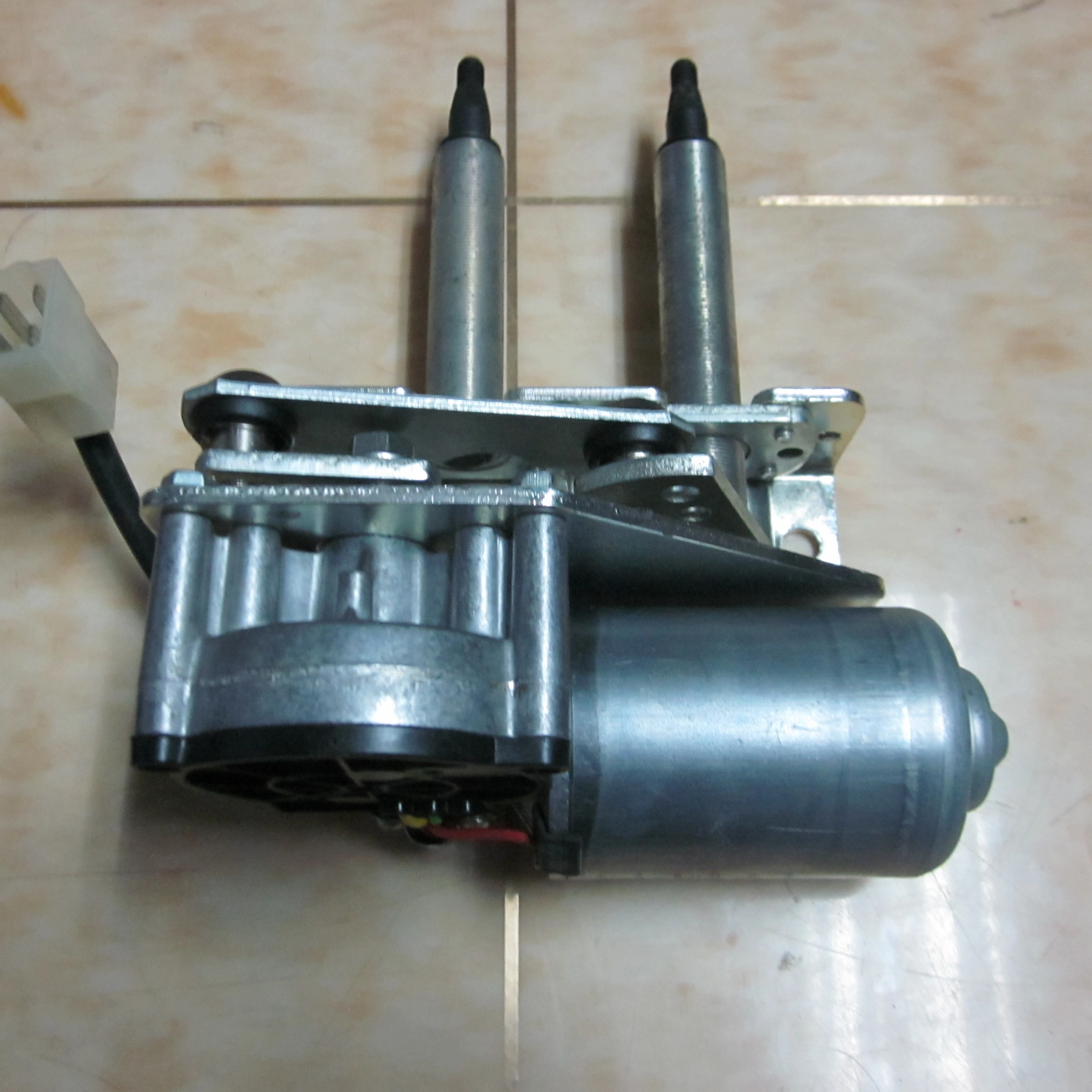 car wiper motor OEM 703009  High Quality OEM Auto Motor Group  China Made Hot Sale Wiper Motor