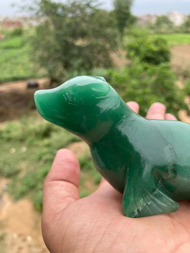 Wholesale Handmade Green Jade Animal Seal Carving Cute Natural Crystal Gemstone Animal Carving Semi-Precious Stone Crafts