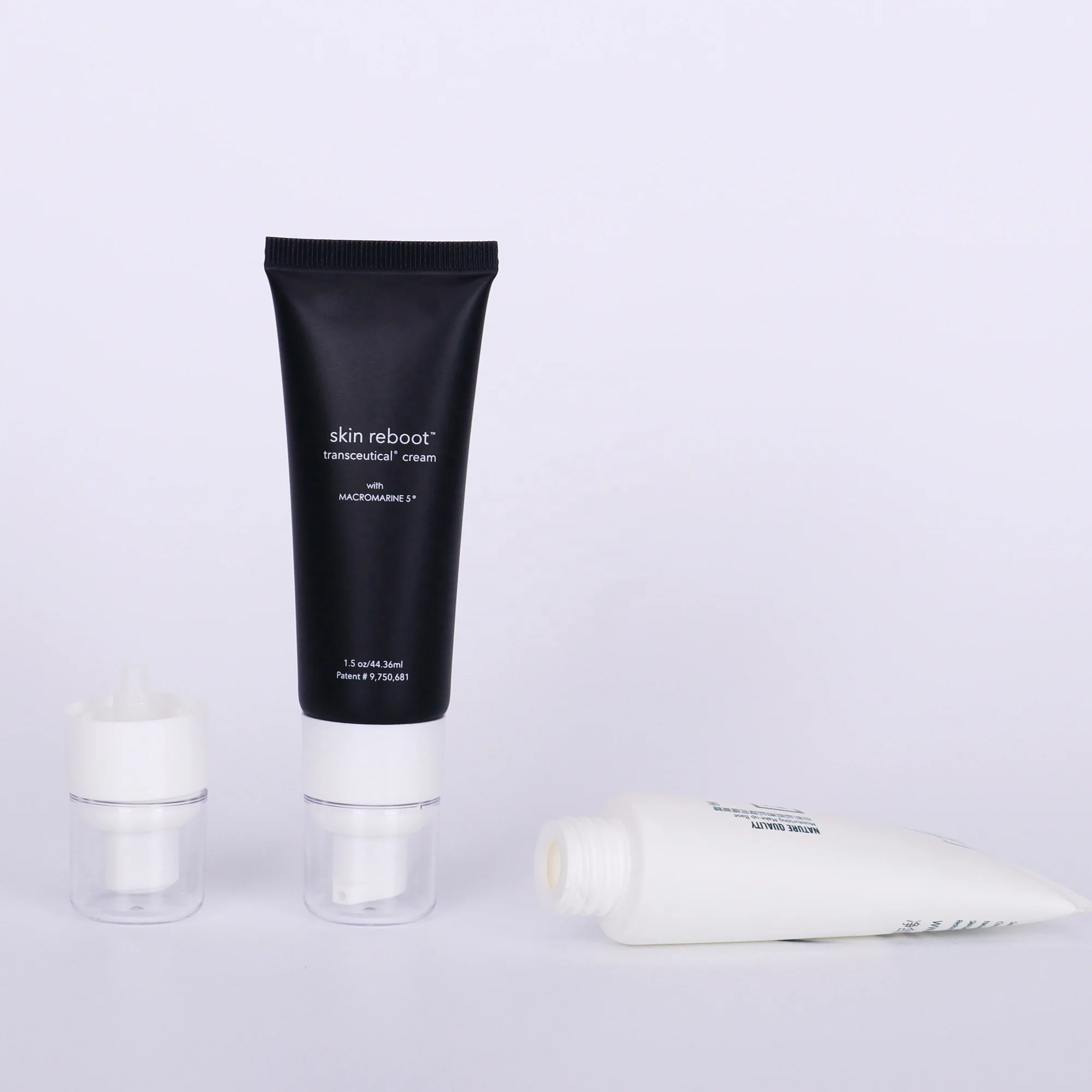 30ml 50ml 70ml 30mm Diameter Luxury White Black PE Squeeze Cleanser Sunscreen Tube Packaging With Airless Pump