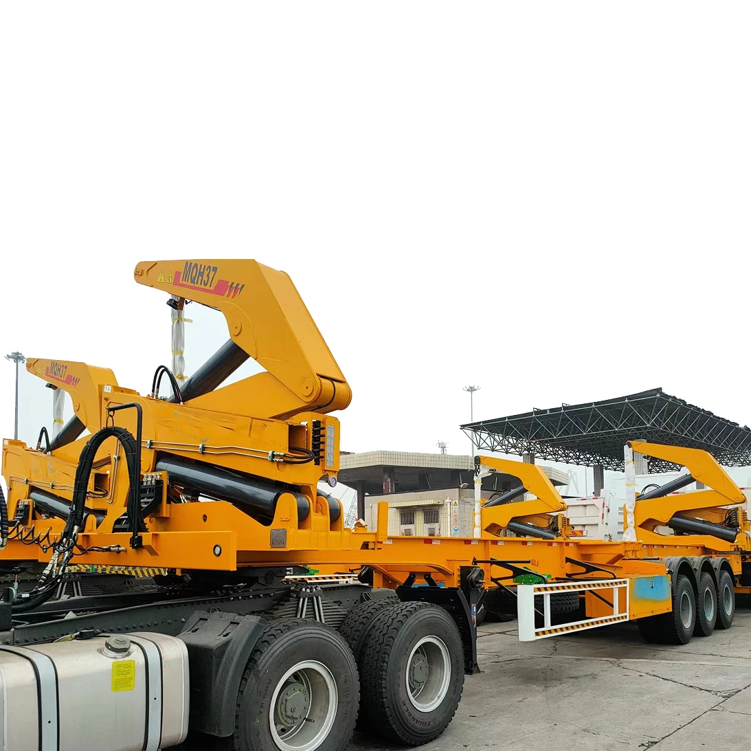 New Mobil Truck Crane 3 Axles Truck Crane 20Ft 40 Ft Side Loader crane mounted truck for 40 container