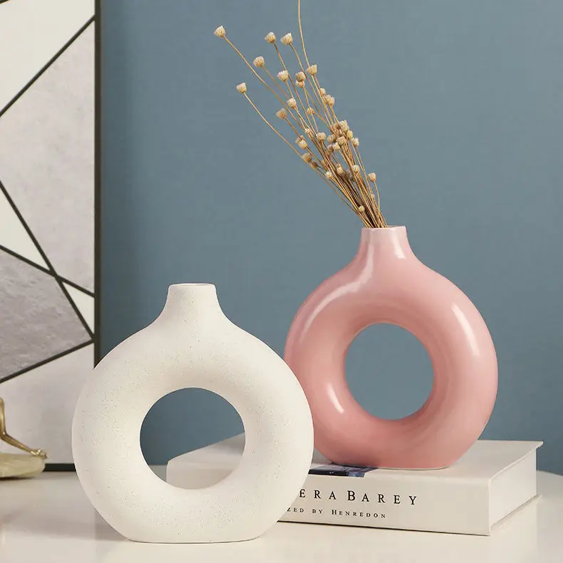 Home Decor Farmhouse Unique Modern Nordic Elegant White Round Flower Ceramic Vases With Free Sample