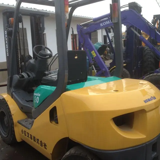 Japan 3ton used diesel forklift for sale, Secondhand Komatsu Diesel Forklift FD30 cheap price