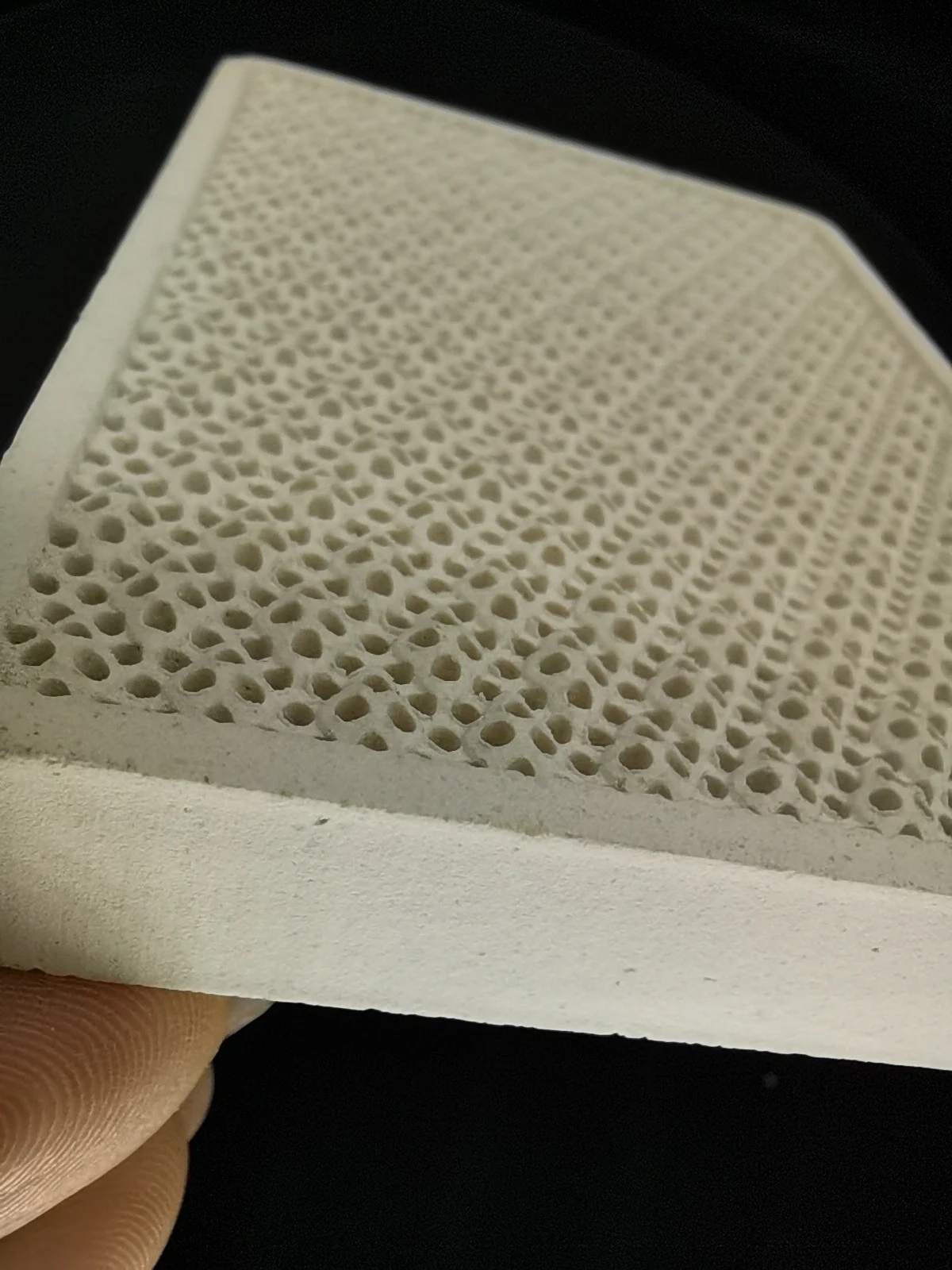 Honeycomb Ceramic OEM experienced Customized Bee Honeycomb ceramic