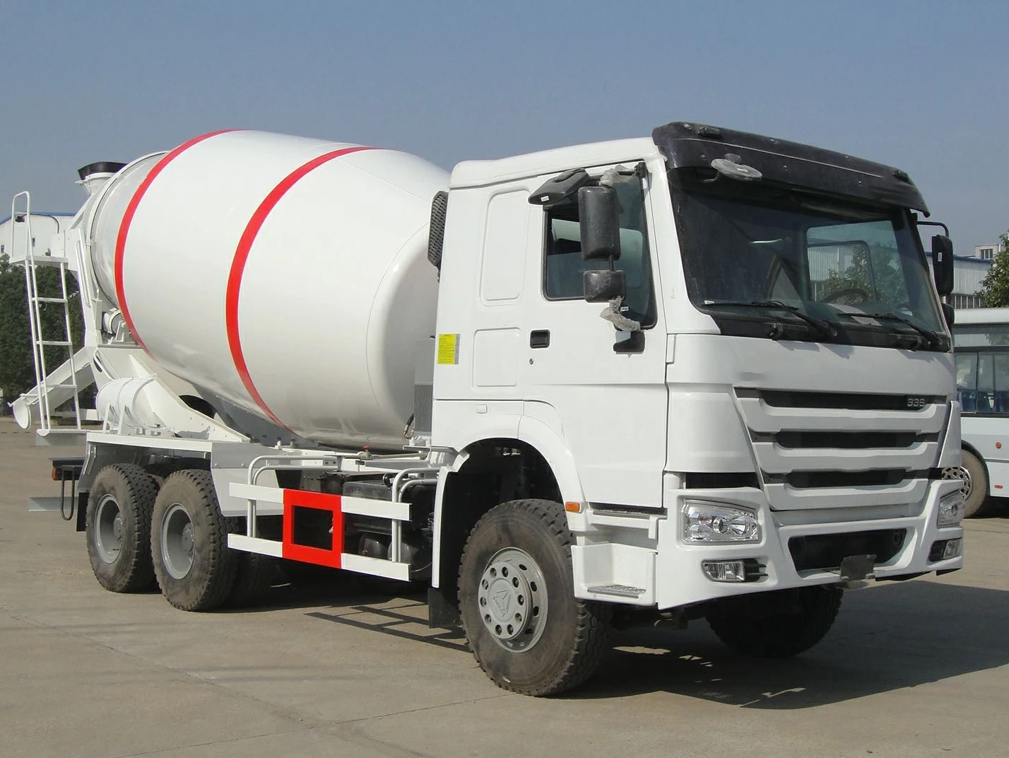 Китайский 336HP 8*4 SINOTRUK HOWO Бетономешалка с 14CBM емкостью смесителя танкера для продажи