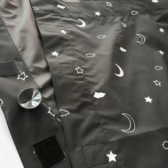 Printed Temporary Blind Portable Blackout Suction Cup Travel Window Curtain Made in China Kid Moon and Star % Polyester 100