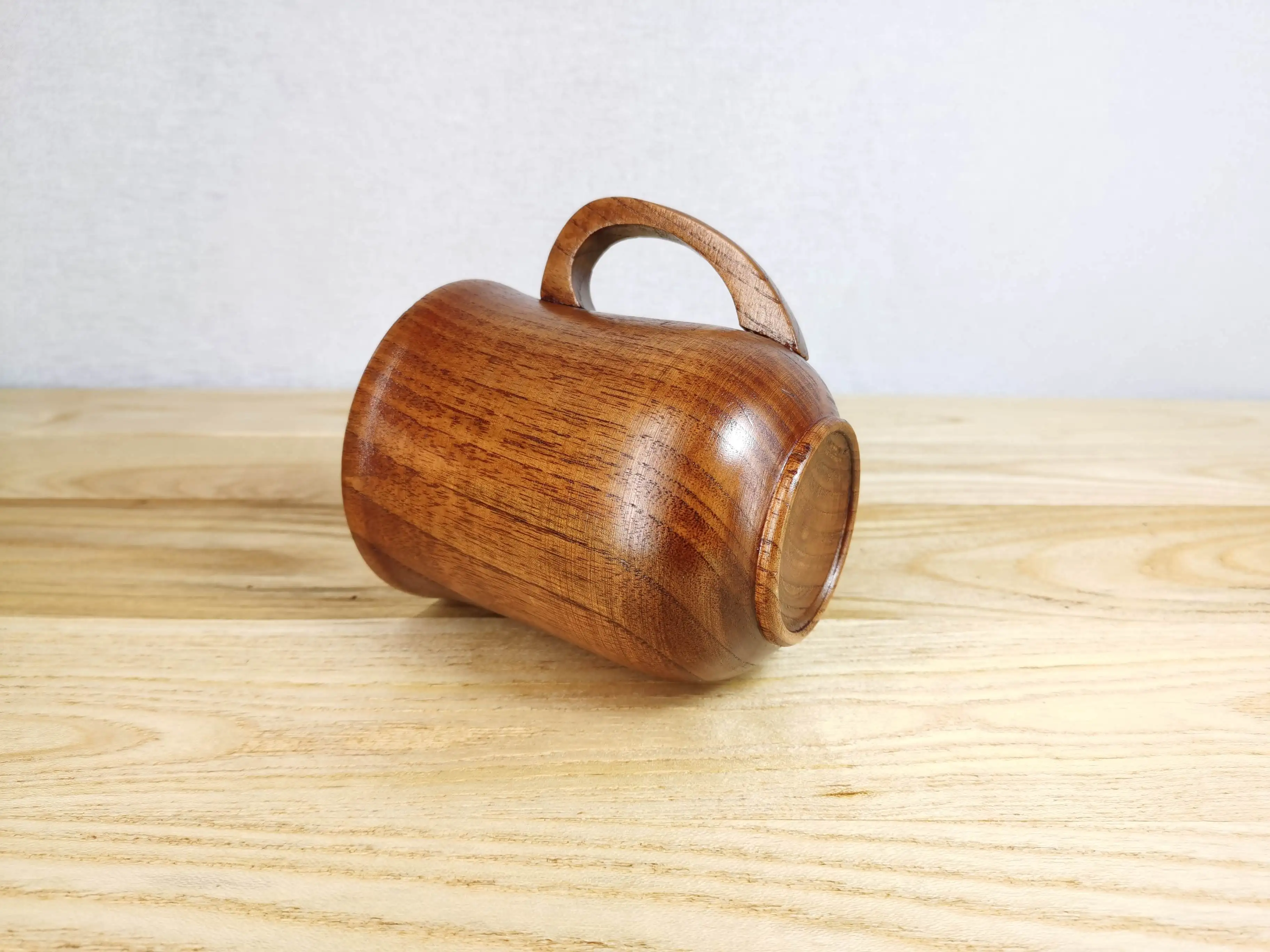 Xiangteng New Products For Sale Environmentally Friendly Natural Custom Handmade Wooden Cup Tea Cup With Handle
