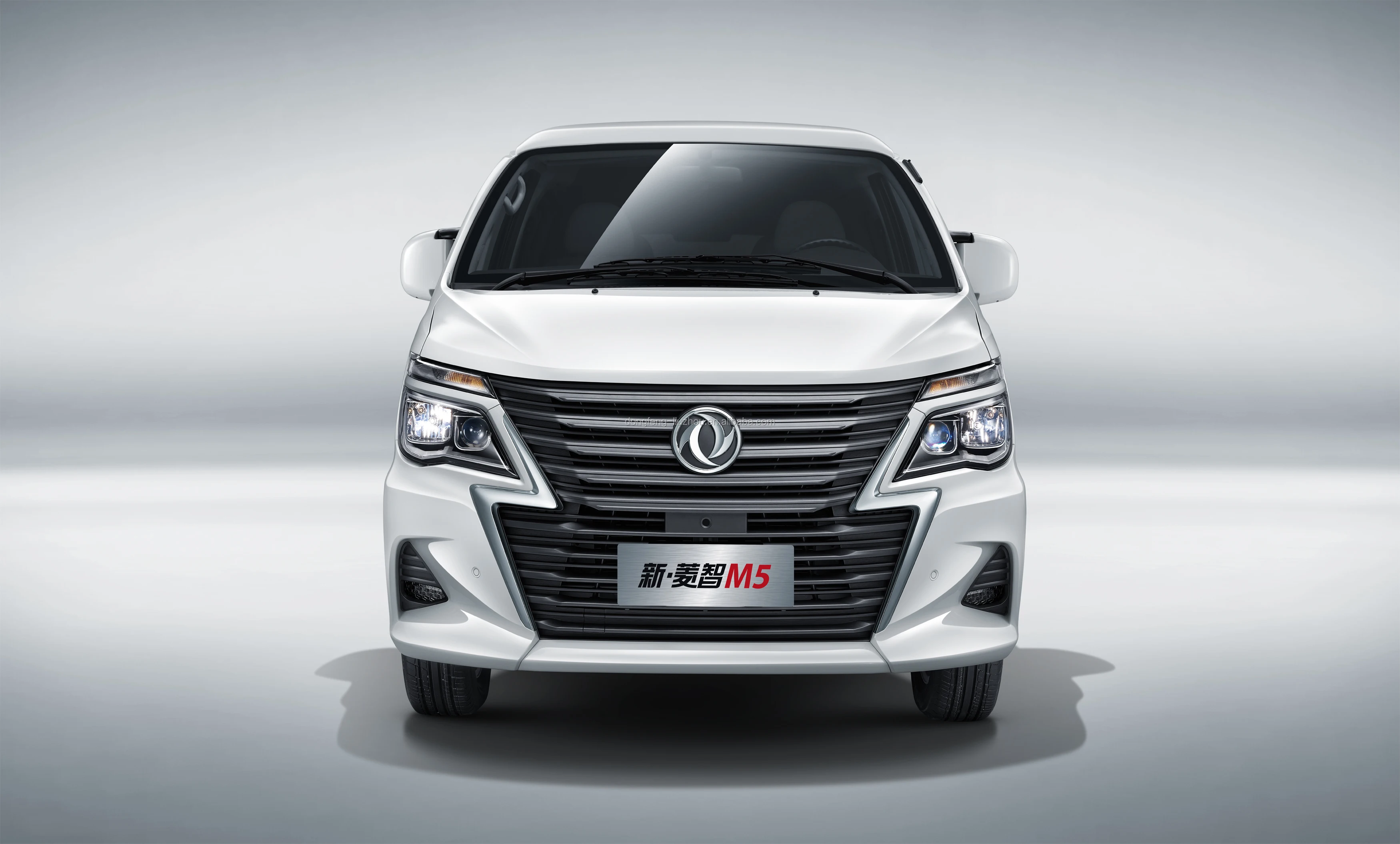 Dongfeng Forthing Luxury MPV Lingzhi M5 Mini Cargo Van China Made Turbo Manual Gearbox High-Economy Euro VI Leather
