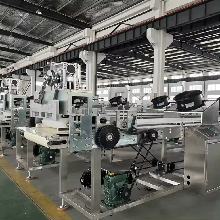 Snack foods machine automatic cut and forming machine cereal bar forming machine