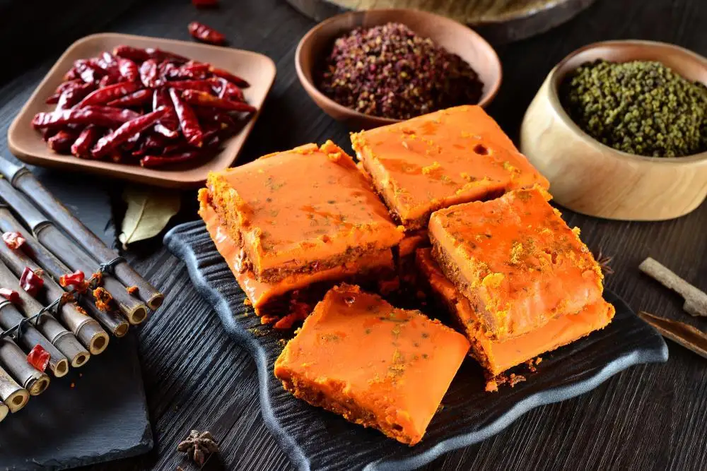 Wholesale bulk red food coloring natural pepper extract capsicum oil oleoresin 3.3% for hot pot industry