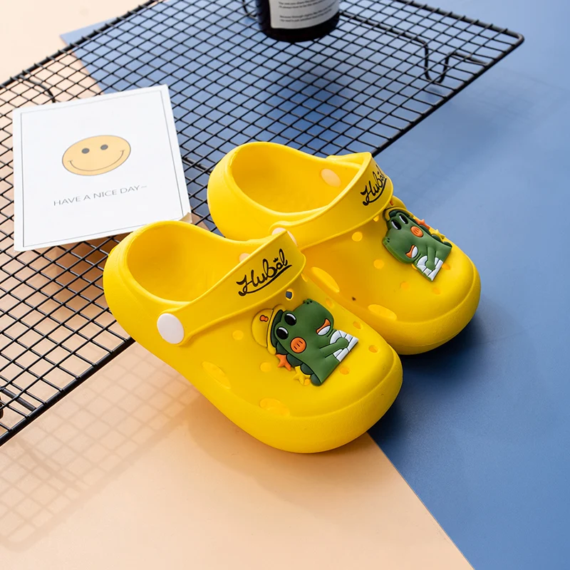 
Wholesale New Fashion Style Clogs Kids Footwear Children Cheap Comfortable Garden Clogs 