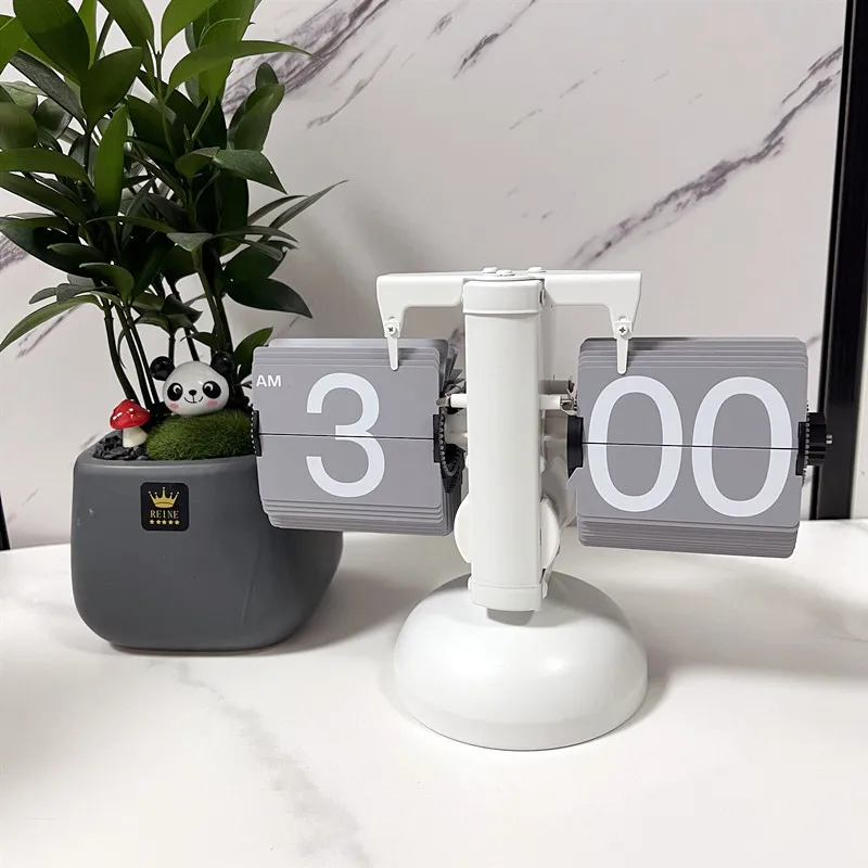 European Best-Selling Vintage Retro Flip Clock Home Minimalist Design